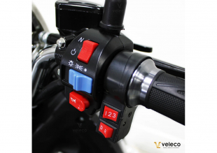 Veleco ZT63 Seniorenmobil, Retro-Vespa-Elektroroller 12 km/h, Wei�