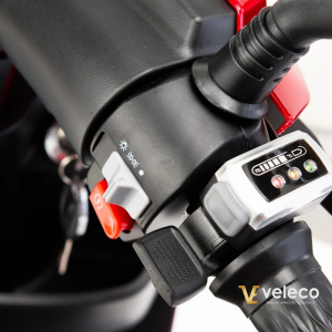 VELECO DRACO mit Kapit�nssitz herausnehmbarer Lithium-Ionen-Akku