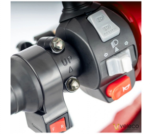 Veleco FASTER Elektromobil mit Kapit�nssitz Lithium-Akku